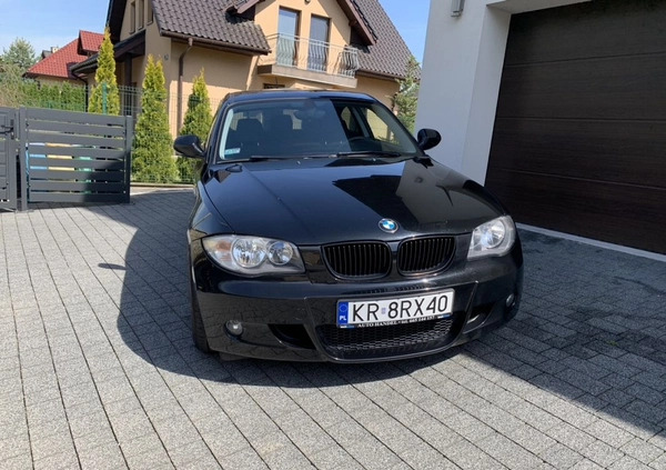 BMW Seria 1 cena 12300 przebieg: 165000, rok produkcji 2010 z Niepołomice małe 466